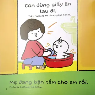 Mẹ bận tắm cho em, con tự lau tay