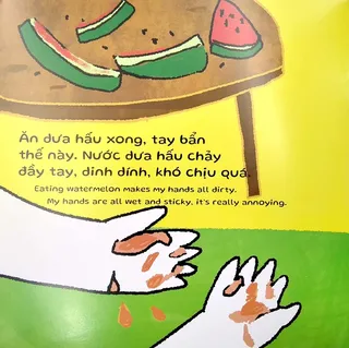 Tay bẩn sau khi ăn dưa hấu