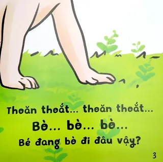 Bé bò trên thảm cỏ xanh mướt