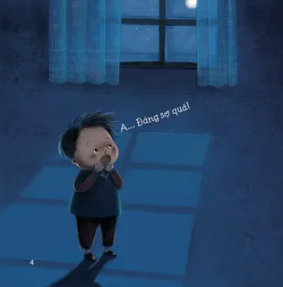 Bé sợ hãi trong đêm tối một mình
