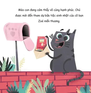Mèo con vui mừng nhận thiệp mời sinh nhật